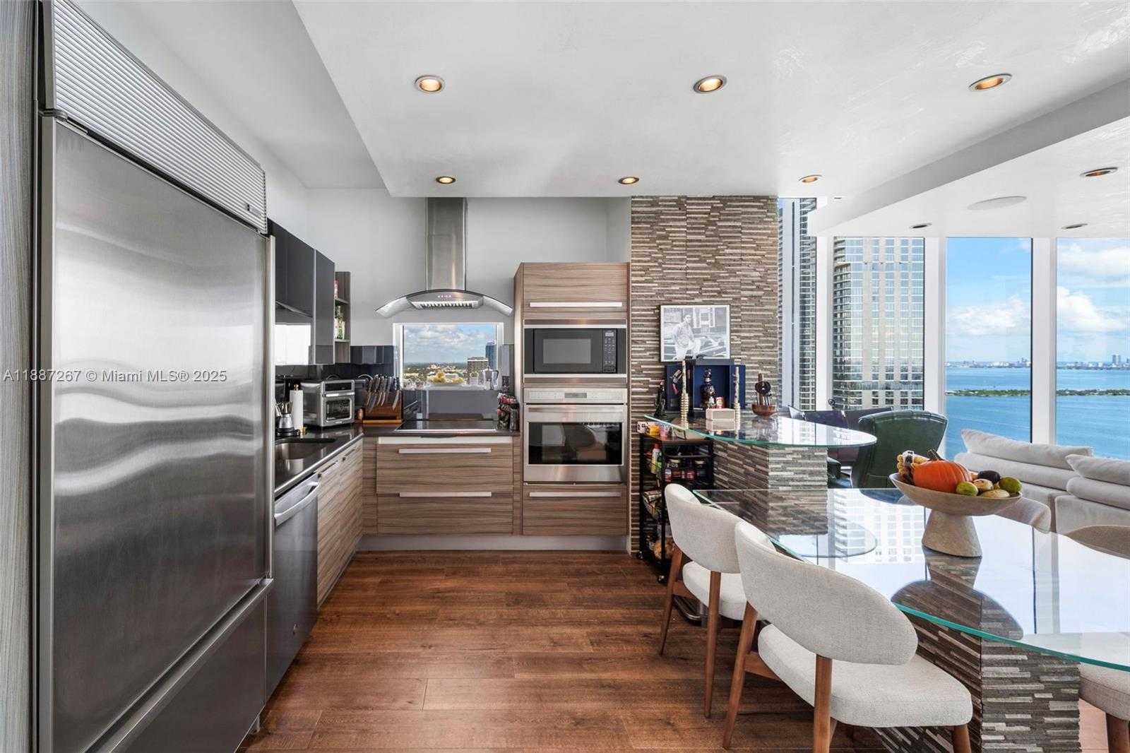 Small Image of 2020 NORTH BAYSHORE DR #3501, Miami Number 8