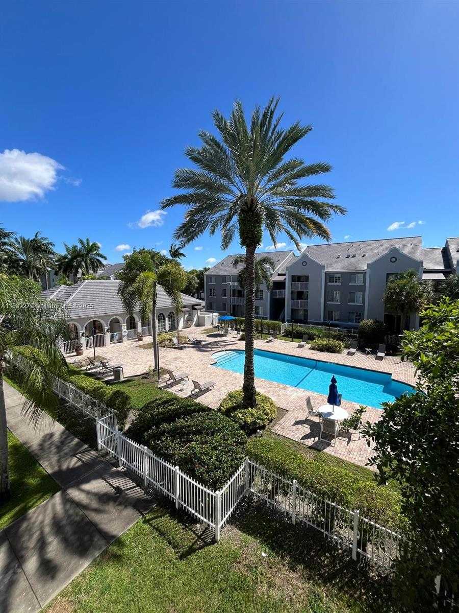 Small Image of 655 SOUTH WEST 111TH WAY #308, Pembroke Pines Number 33