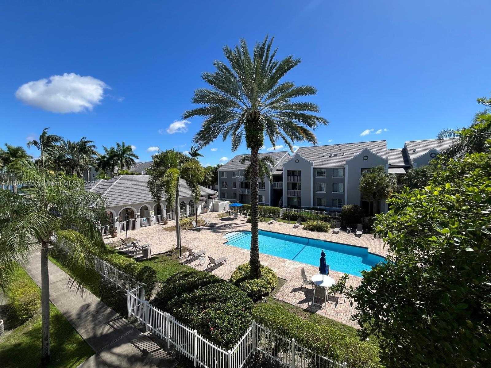 Small Image of 655 SOUTH WEST 111TH WAY #308, Pembroke Pines Number 34