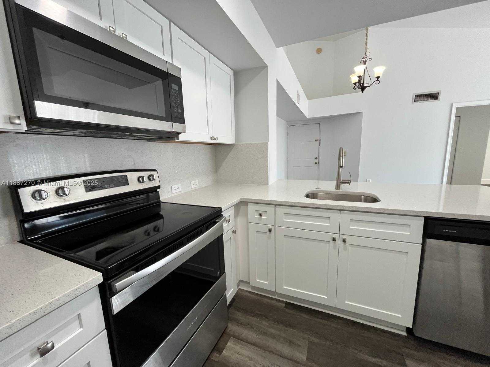 Small Image of 655 SOUTH WEST 111TH WAY #308, Pembroke Pines Number 7