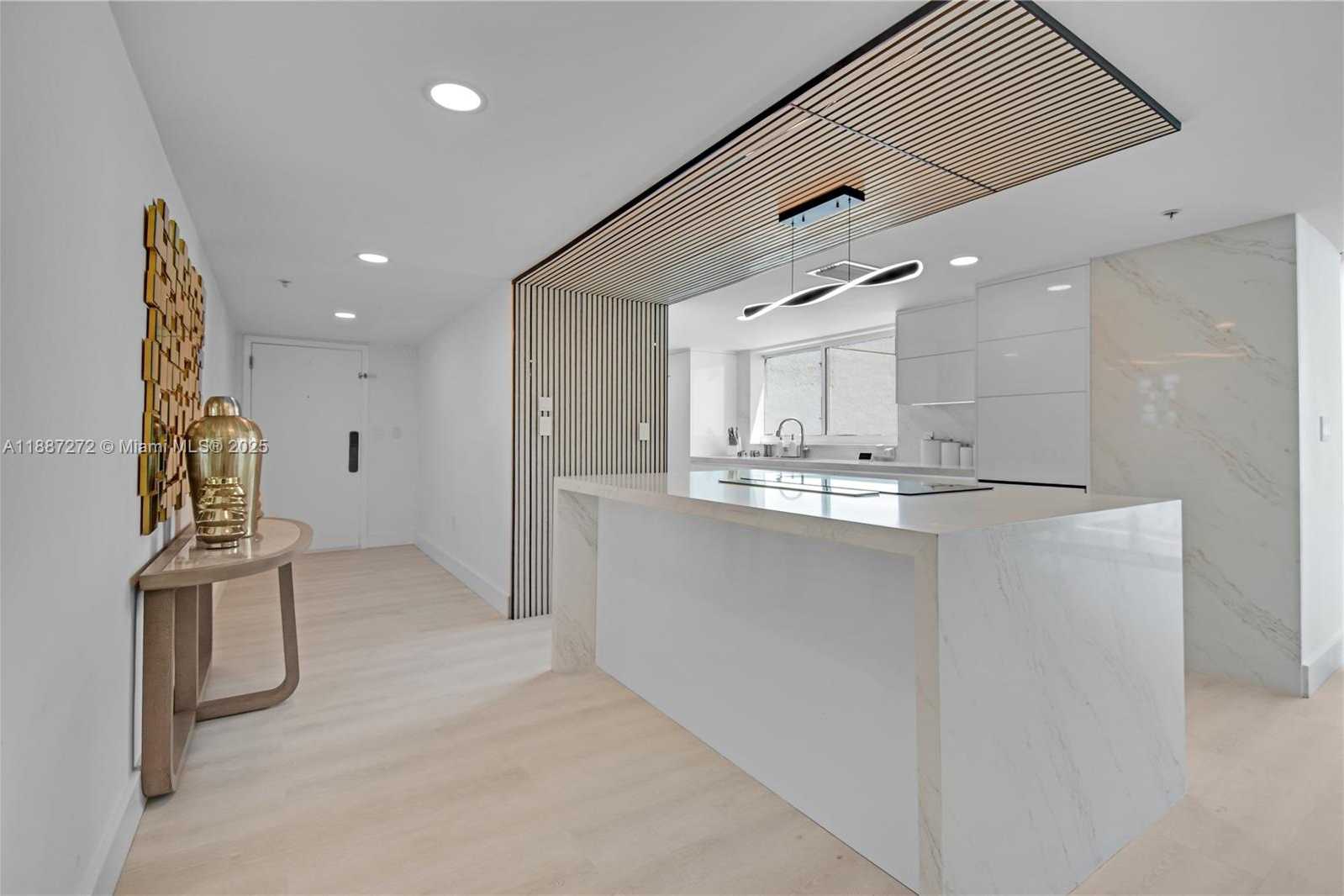 Small Image of 1800 NORTH BAYSHORE DR #2201, Miami Number 10