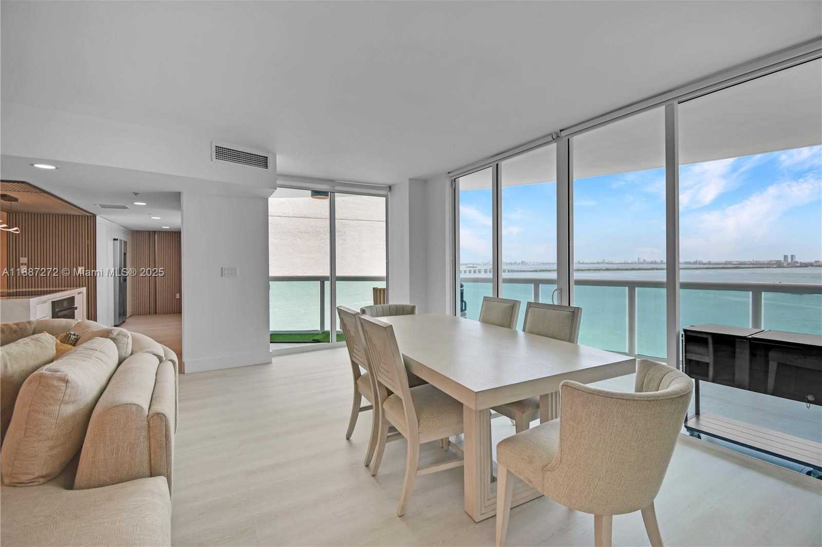 Small Image of 1800 NORTH BAYSHORE DR #2201, Miami Number 17