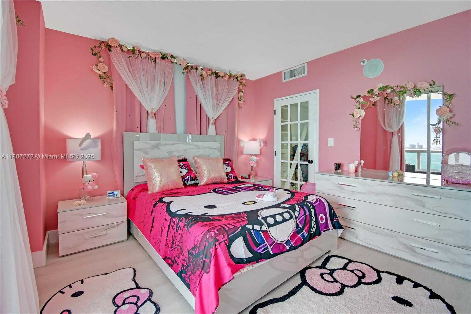 Small Image of 1800 NORTH BAYSHORE DR #2201, Miami Number 22