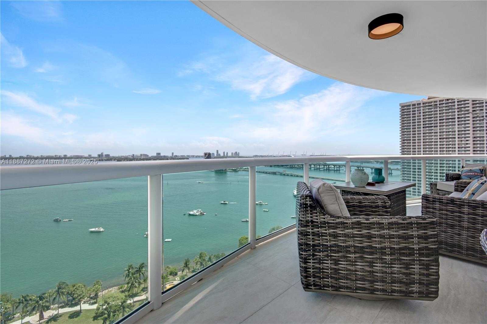 Small Image of 1800 NORTH BAYSHORE DR #2201, Miami Number 28