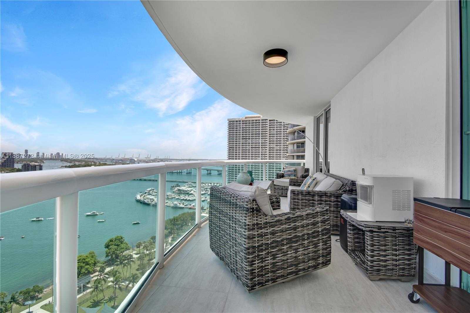 Small Image of 1800 NORTH BAYSHORE DR #2201, Miami Number 29