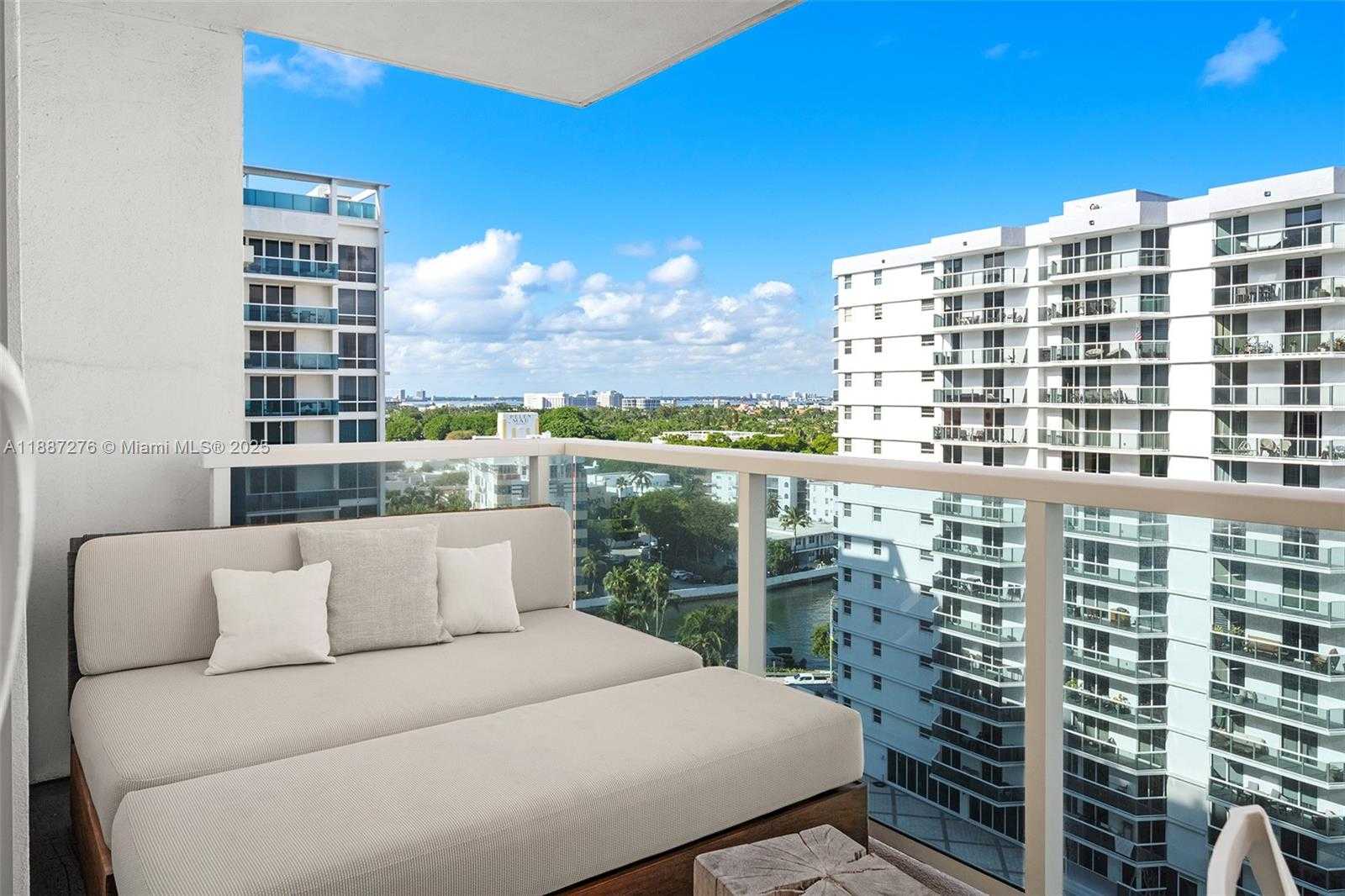 Small Image of 102 24TH ST #1215, Miami Beach Number 11