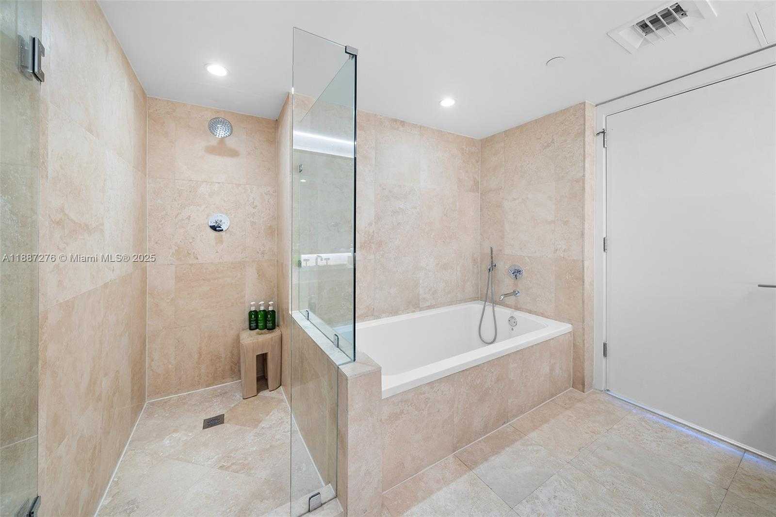 Small Image of 102 24TH ST #1215, Miami Beach Number 16