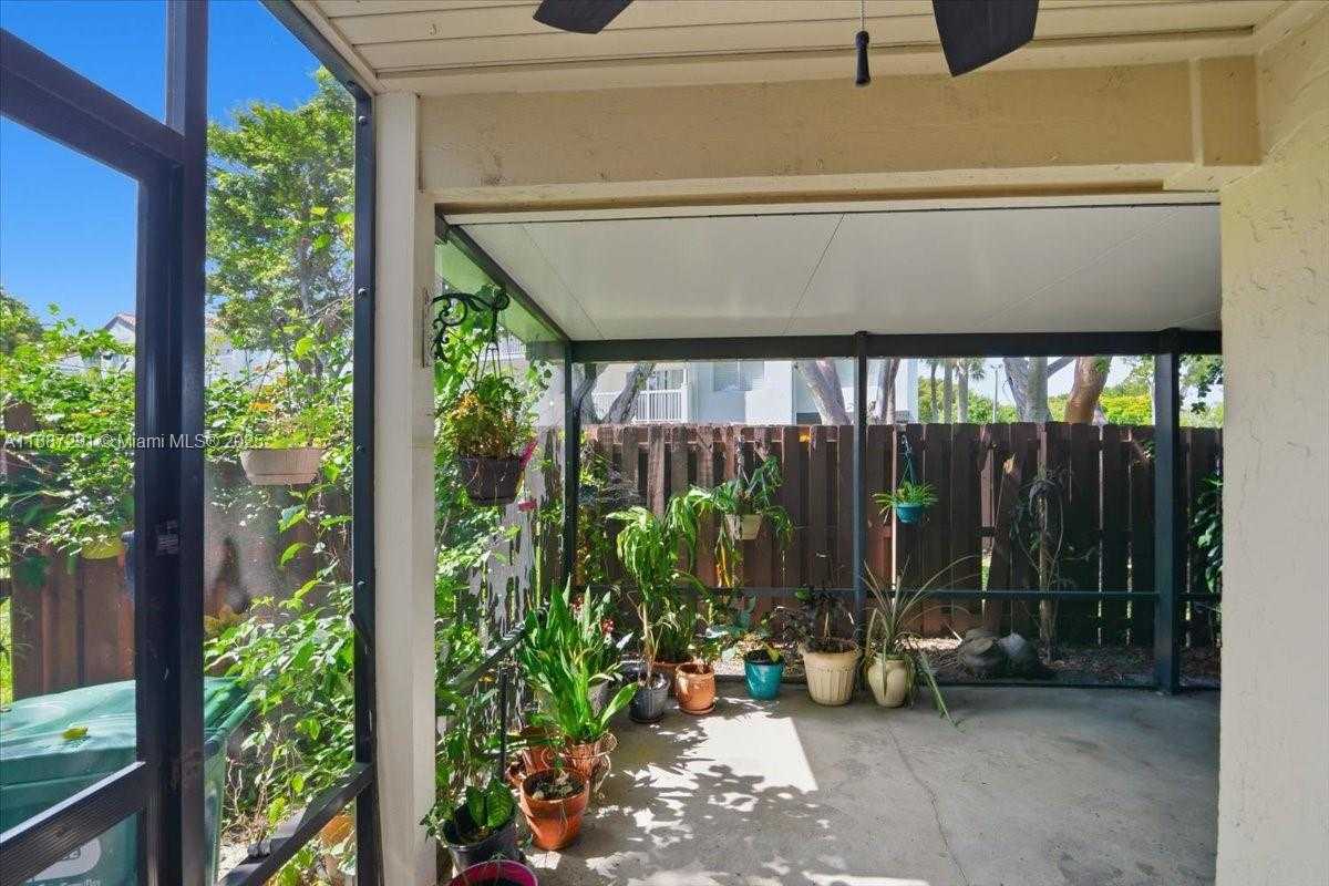 Small Image of 17270 NORTH WEST 60TH CT, Hialeah Number 24