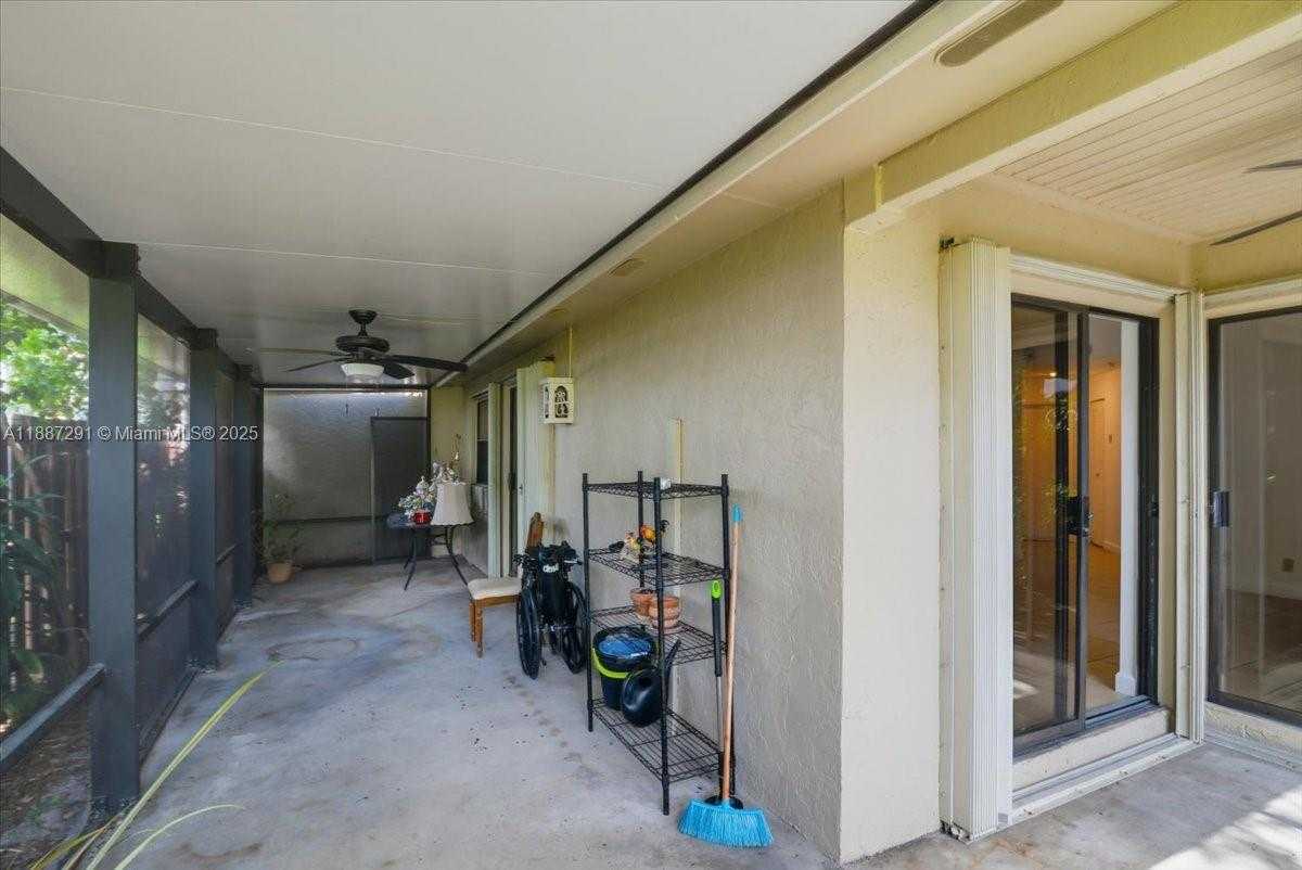 Small Image of 17270 NORTH WEST 60TH CT, Hialeah Number 25