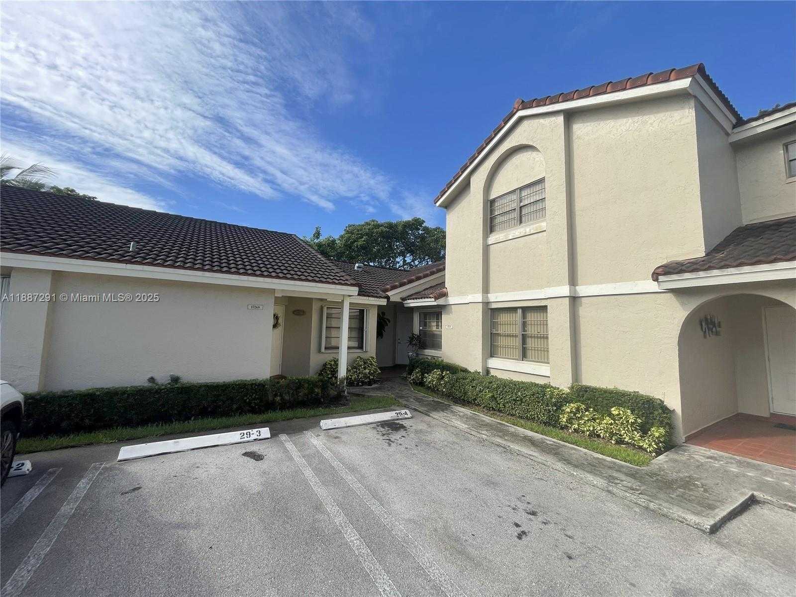 Small Image of 17270 NORTH WEST 60TH CT, Hialeah Number 35