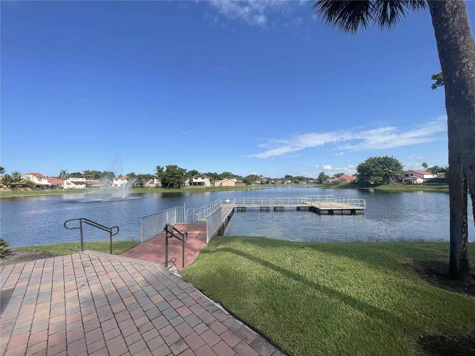 Small Image of 17270 NORTH WEST 60TH CT, Hialeah Number 7