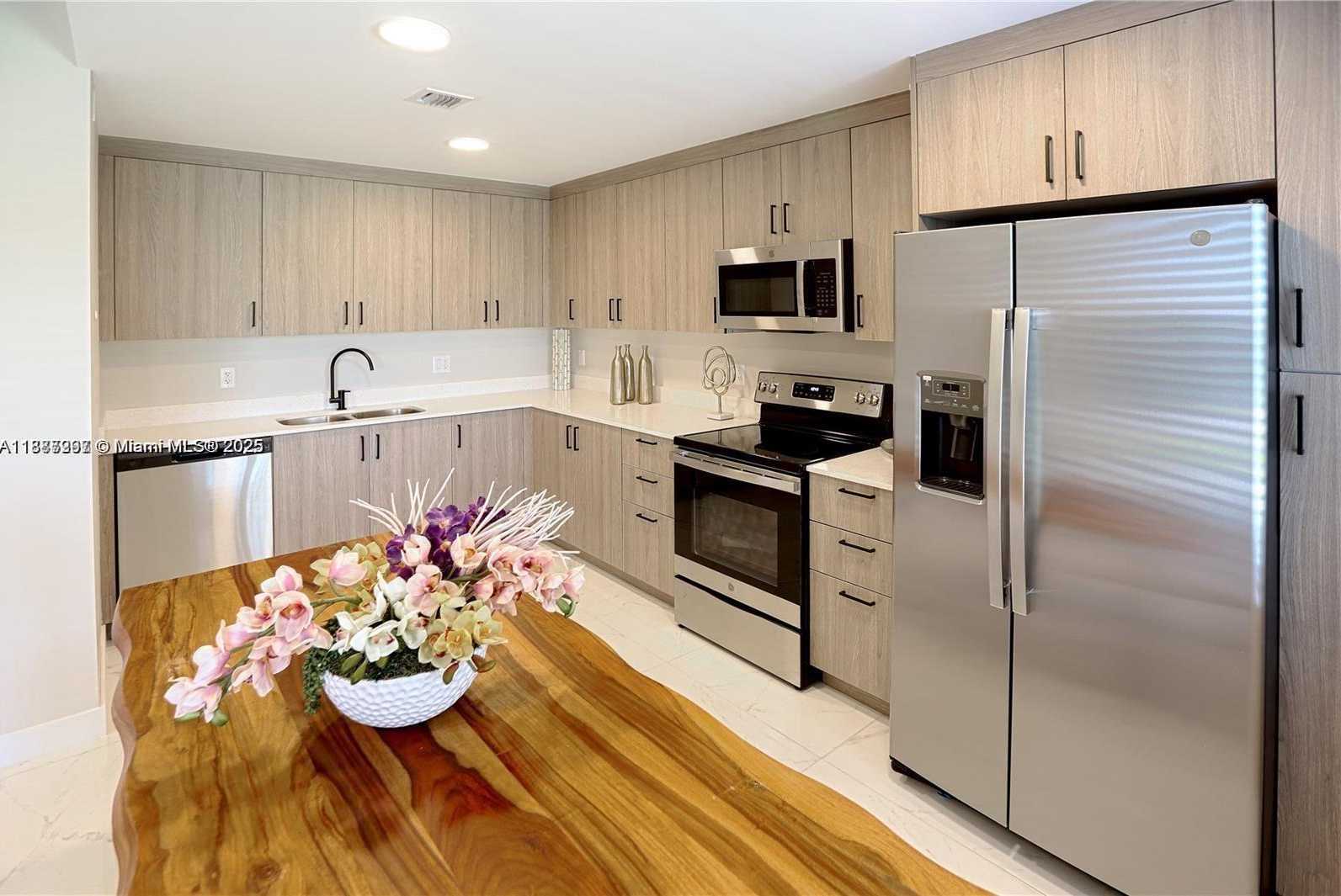 Small Image of 25761 SOUTH WEST 144TH AVE, Homestead Number 5