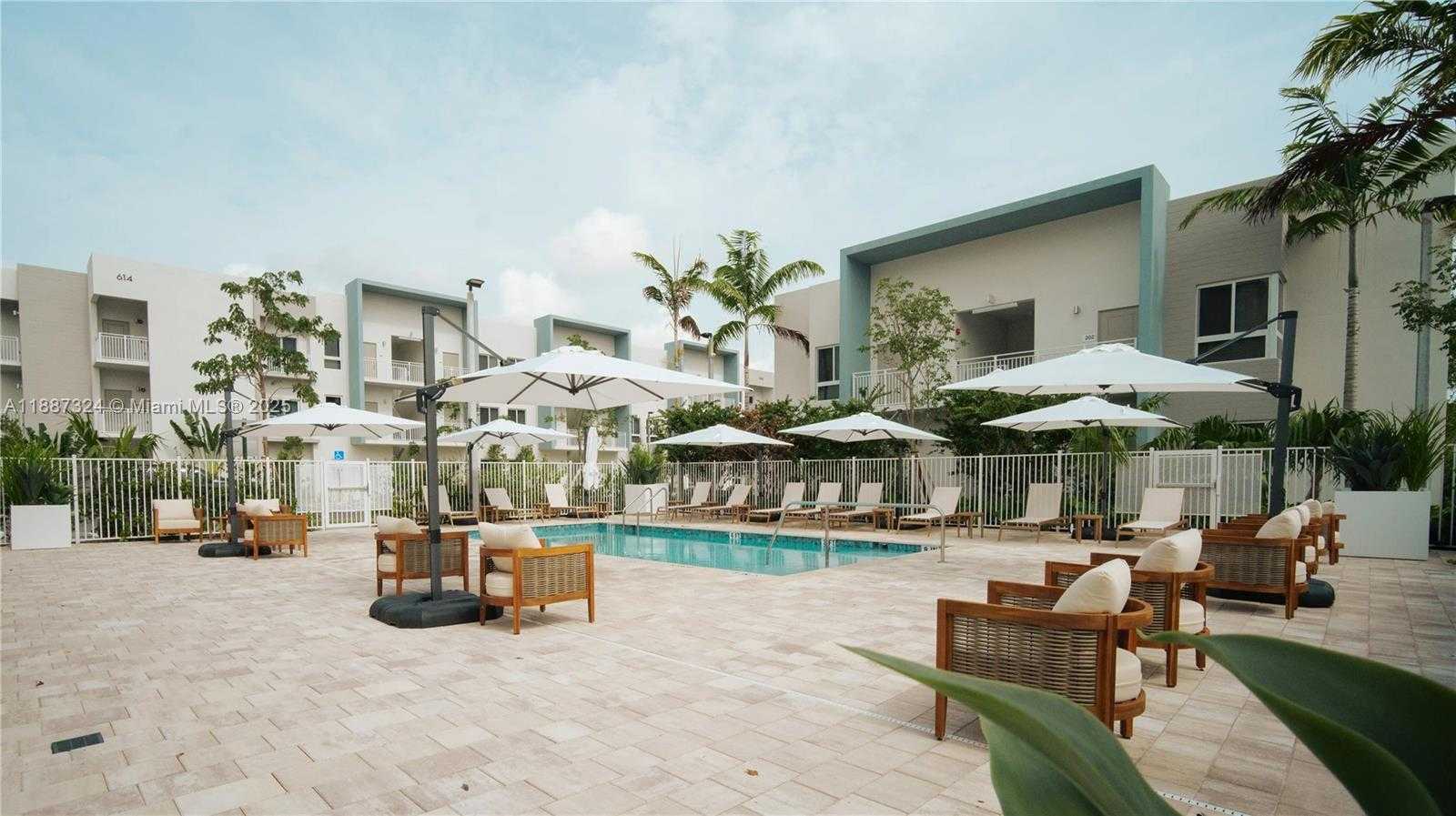 Small Image of 610 NORTH EAST 2ND ST #305, Dania Beach Number 15