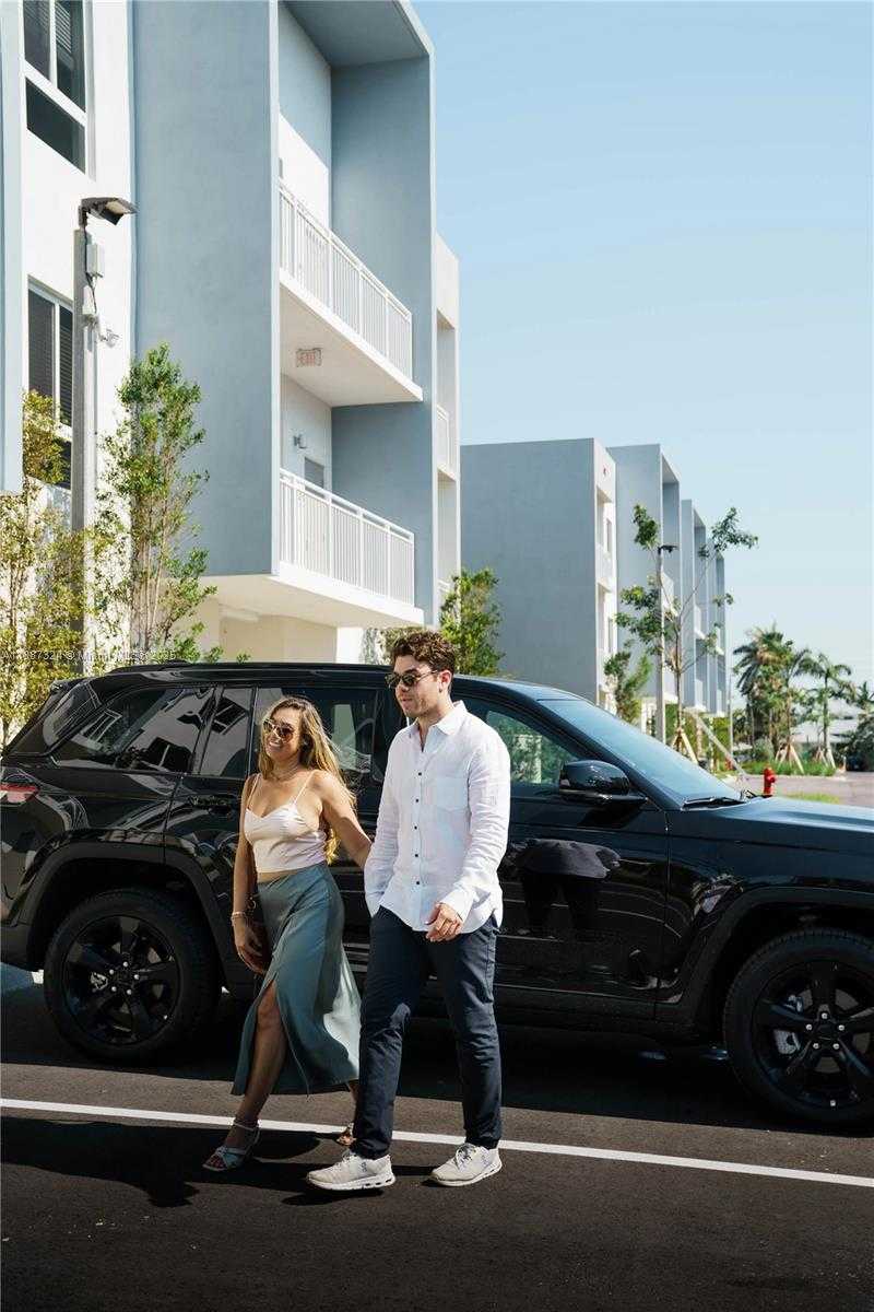 Small Image of 610 NORTH EAST 2ND ST #305, Dania Beach Number 5