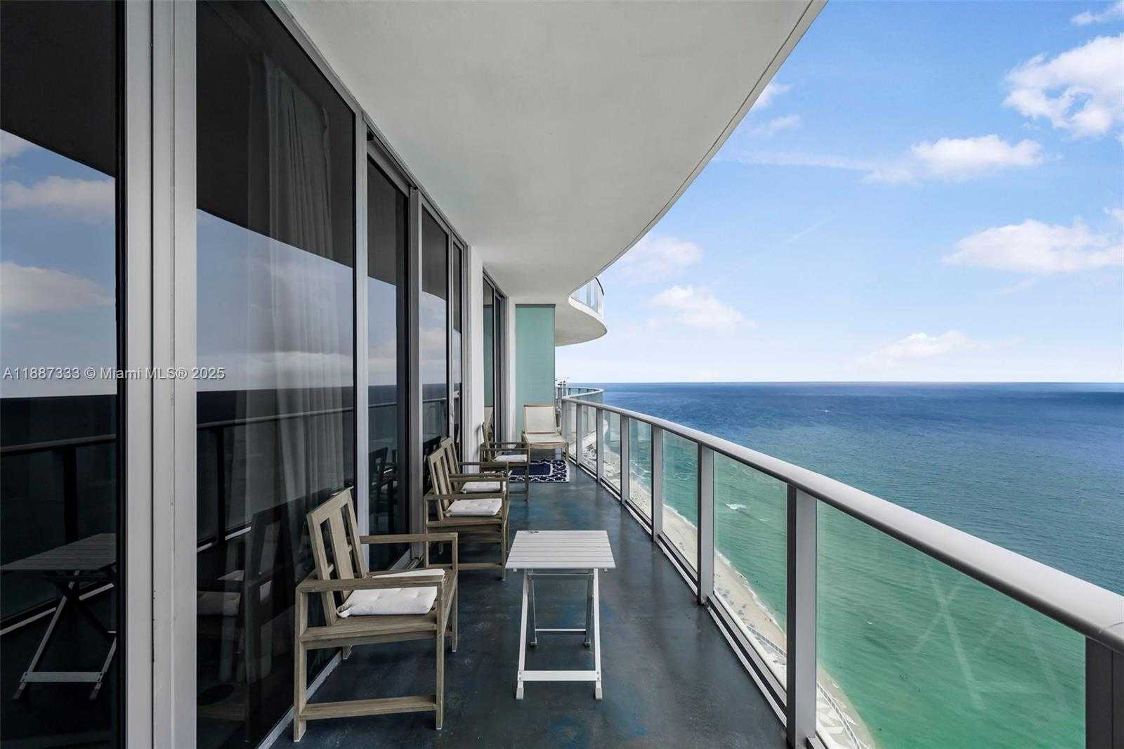 Small Image of 4111 SOUTH OCEAN DR #LPH1, Hollywood Number 10