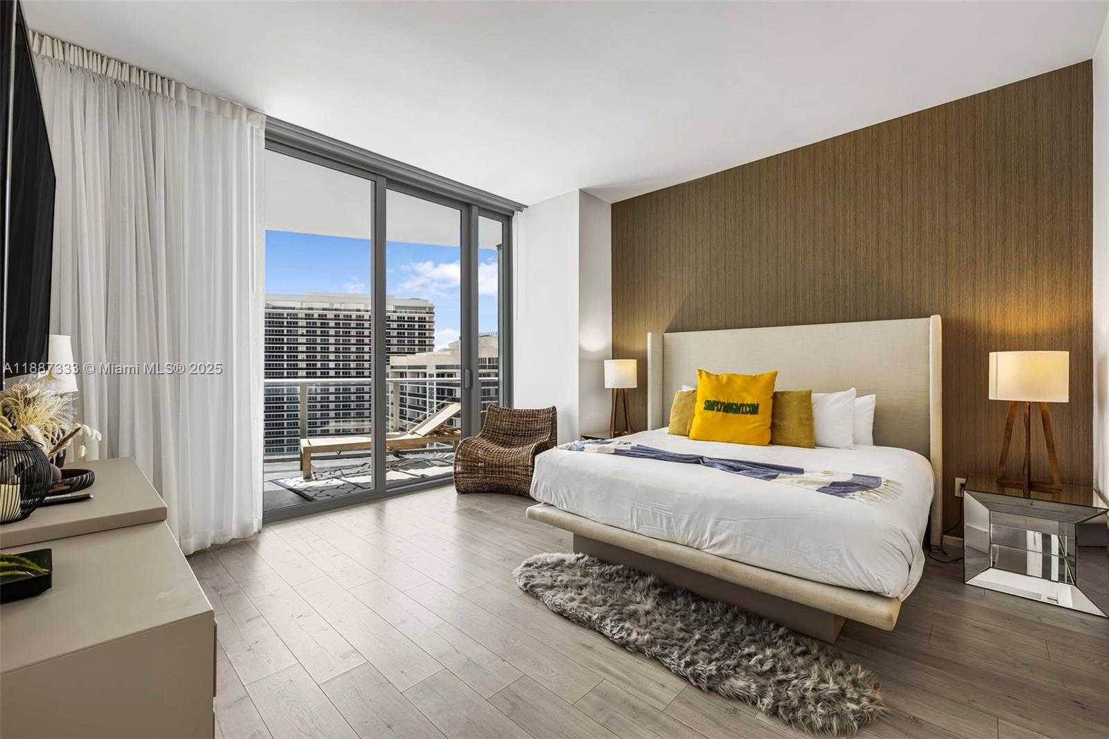 Small Image of 4111 SOUTH OCEAN DR #LPH1, Hollywood Number 14