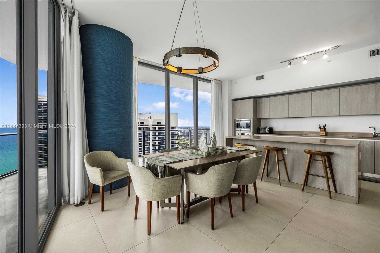 Small Image of 4111 SOUTH OCEAN DR #LPH1, Hollywood Number 24