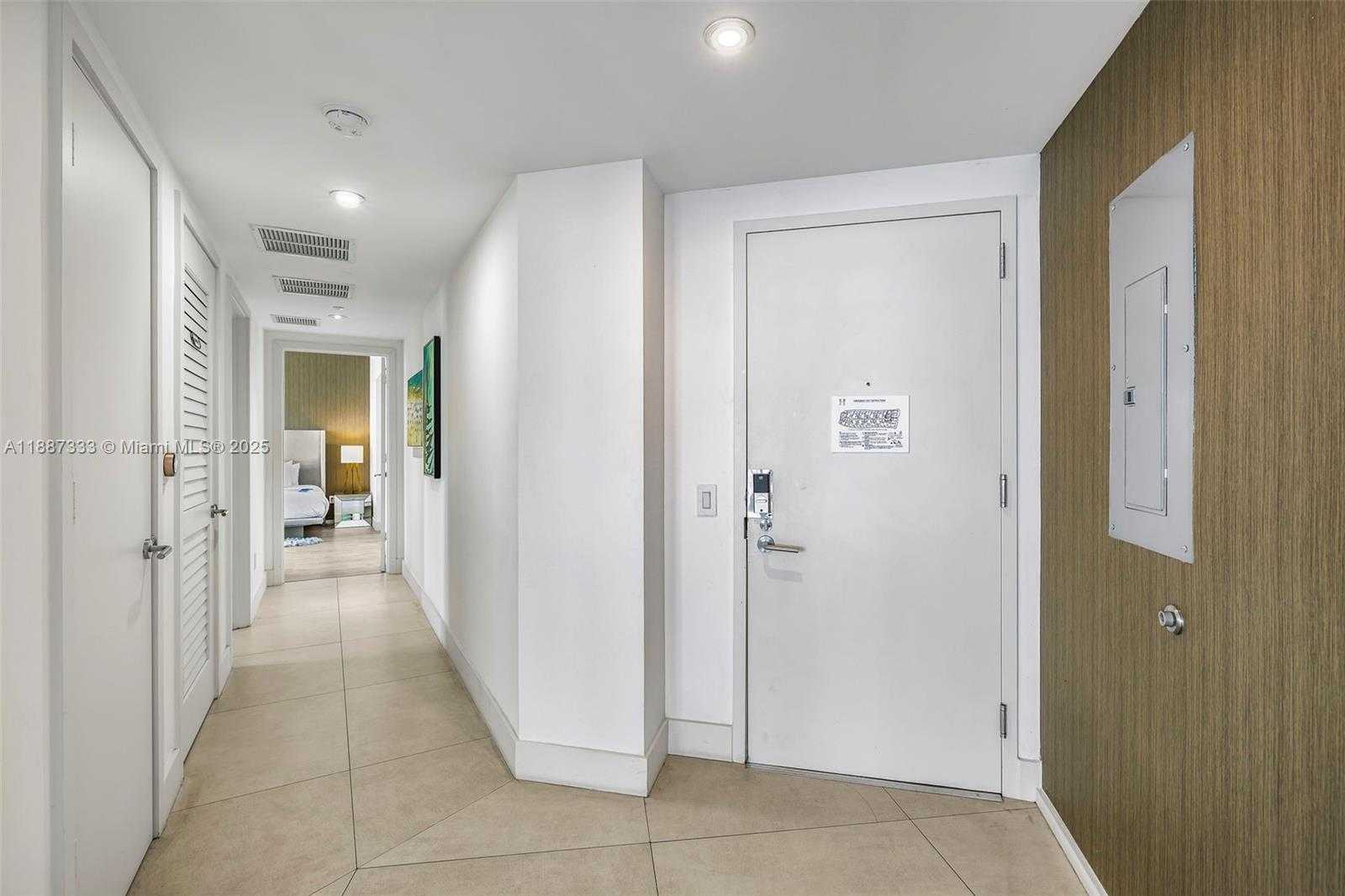 Small Image of 4111 SOUTH OCEAN DR #LPH1, Hollywood Number 32