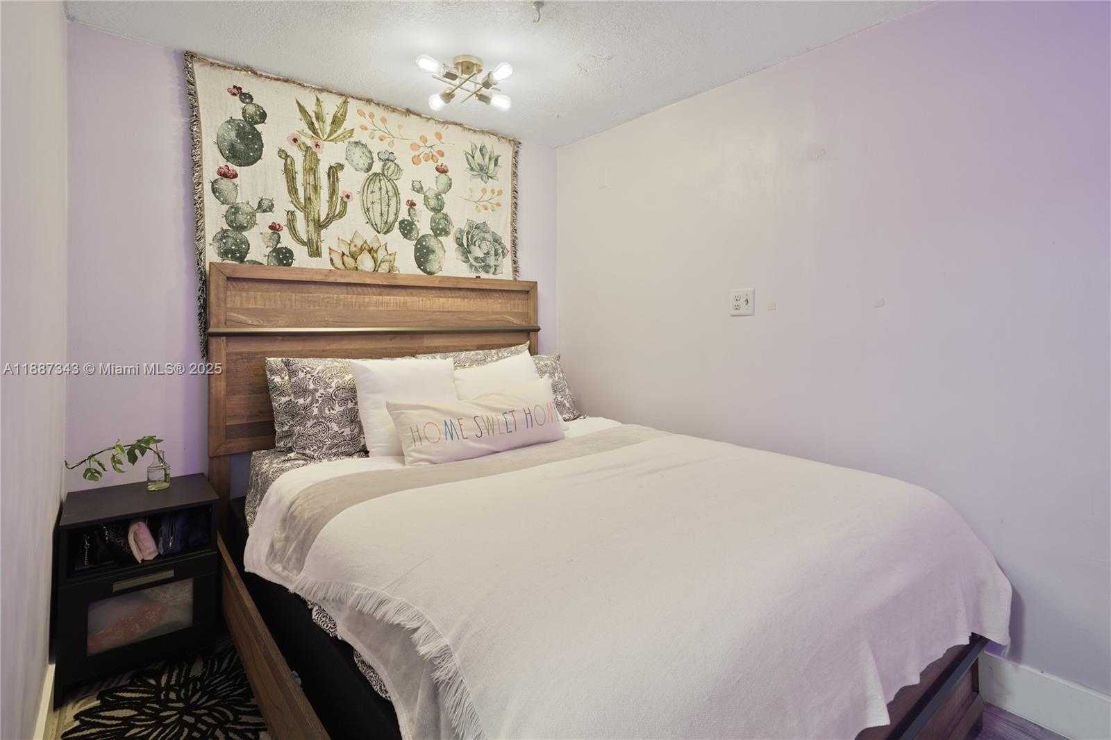 Small Image of 801 BRICKELL BAY DR #1569, Miami Number 9