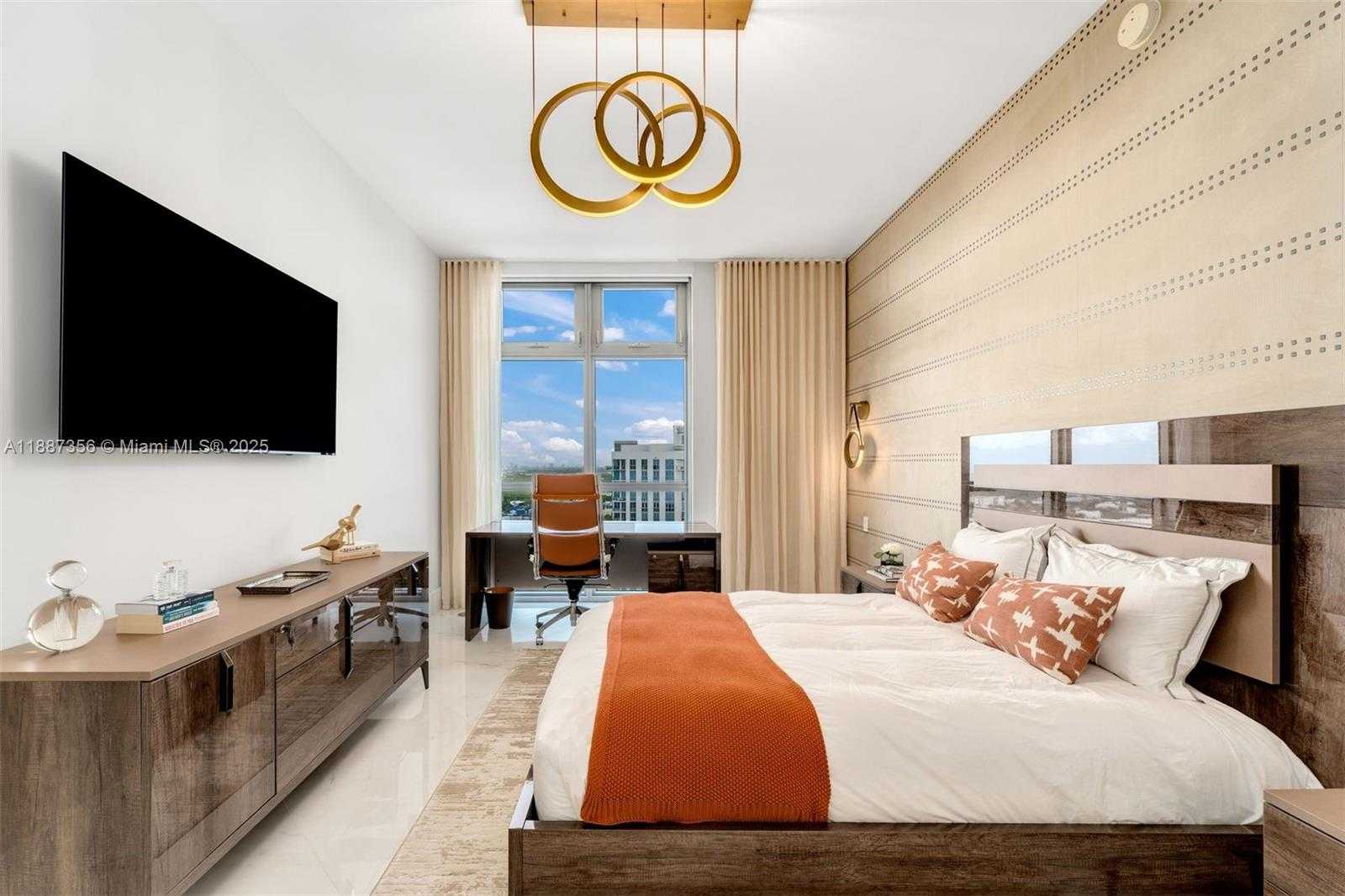 Small Image of 17301 BISCAYNE BLVD #PH-7, North Miami Beach Number 28