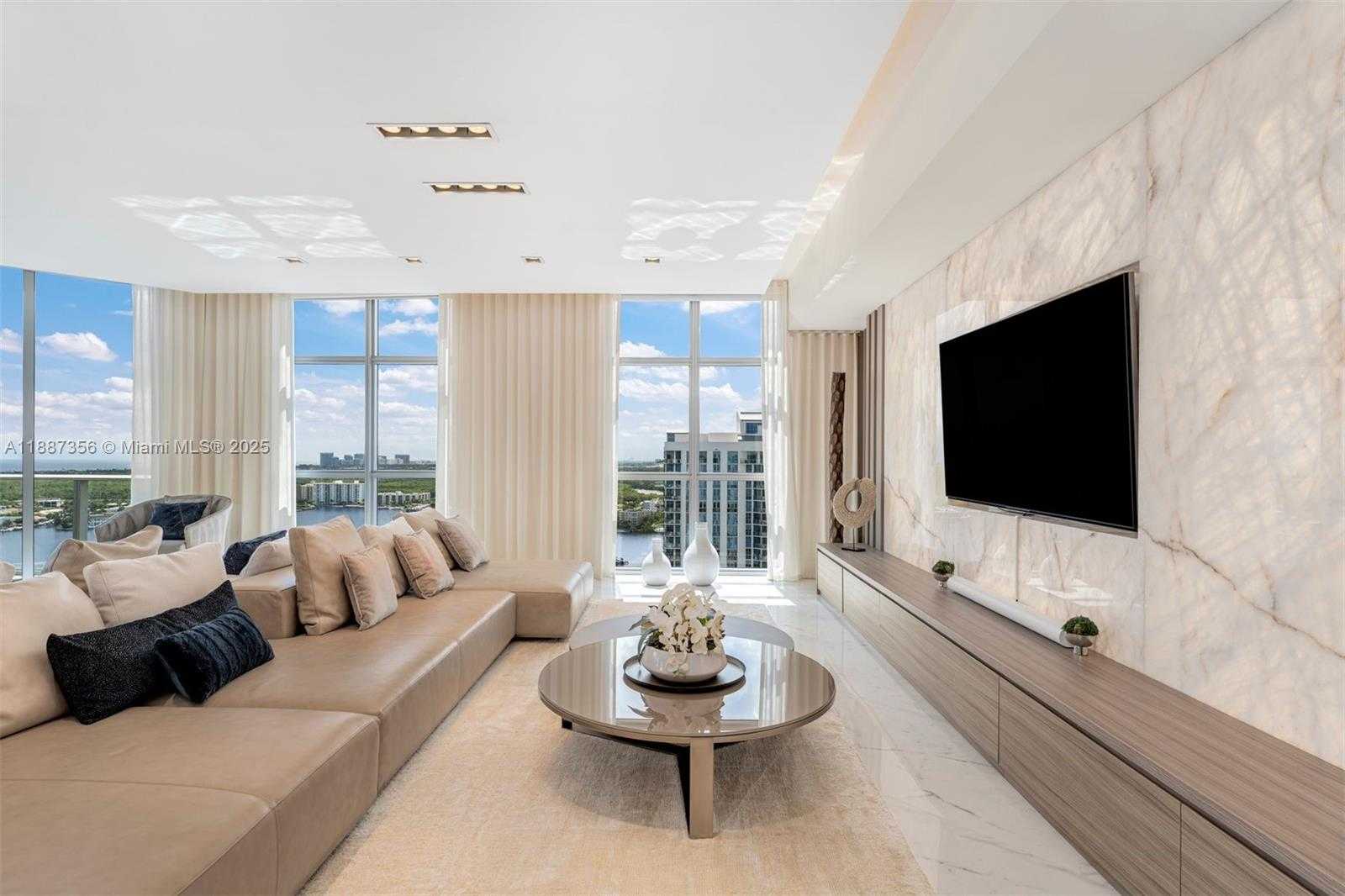 Small Image of 17301 BISCAYNE BLVD #PH-7, North Miami Beach Number 8