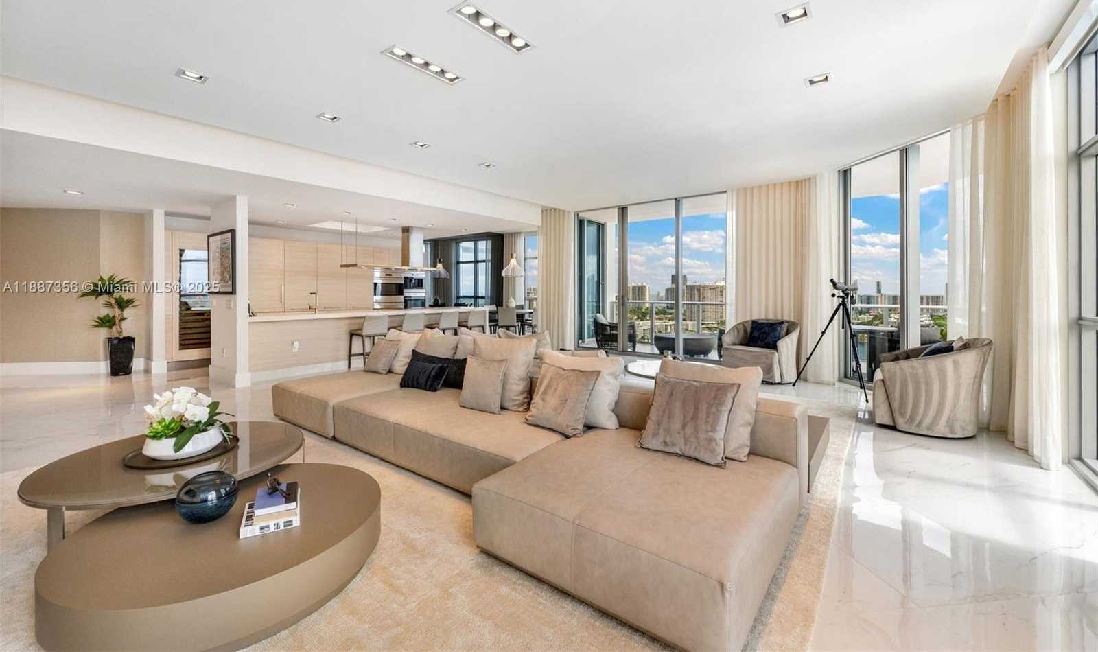 Small Image of 17301 BISCAYNE BLVD #PH-7, North Miami Beach Number 9