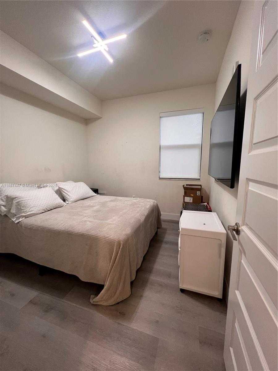 Small Image of 10431 NORTH WEST 82ND ST #1, Doral Number 23