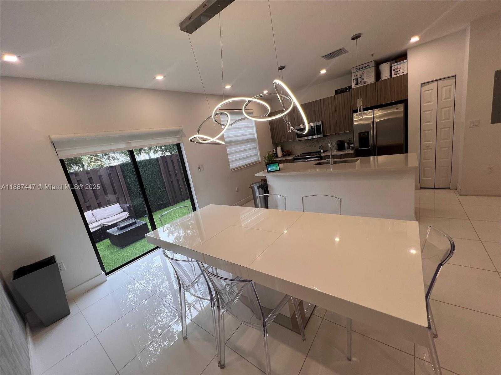 Small Image of 10431 NORTH WEST 82ND ST #1, Doral Number 9