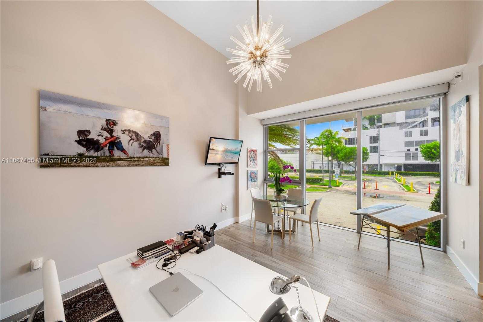 Small Image of 801 SOUTH POINTE DRIVE #TH102, Miami Beach Number 9