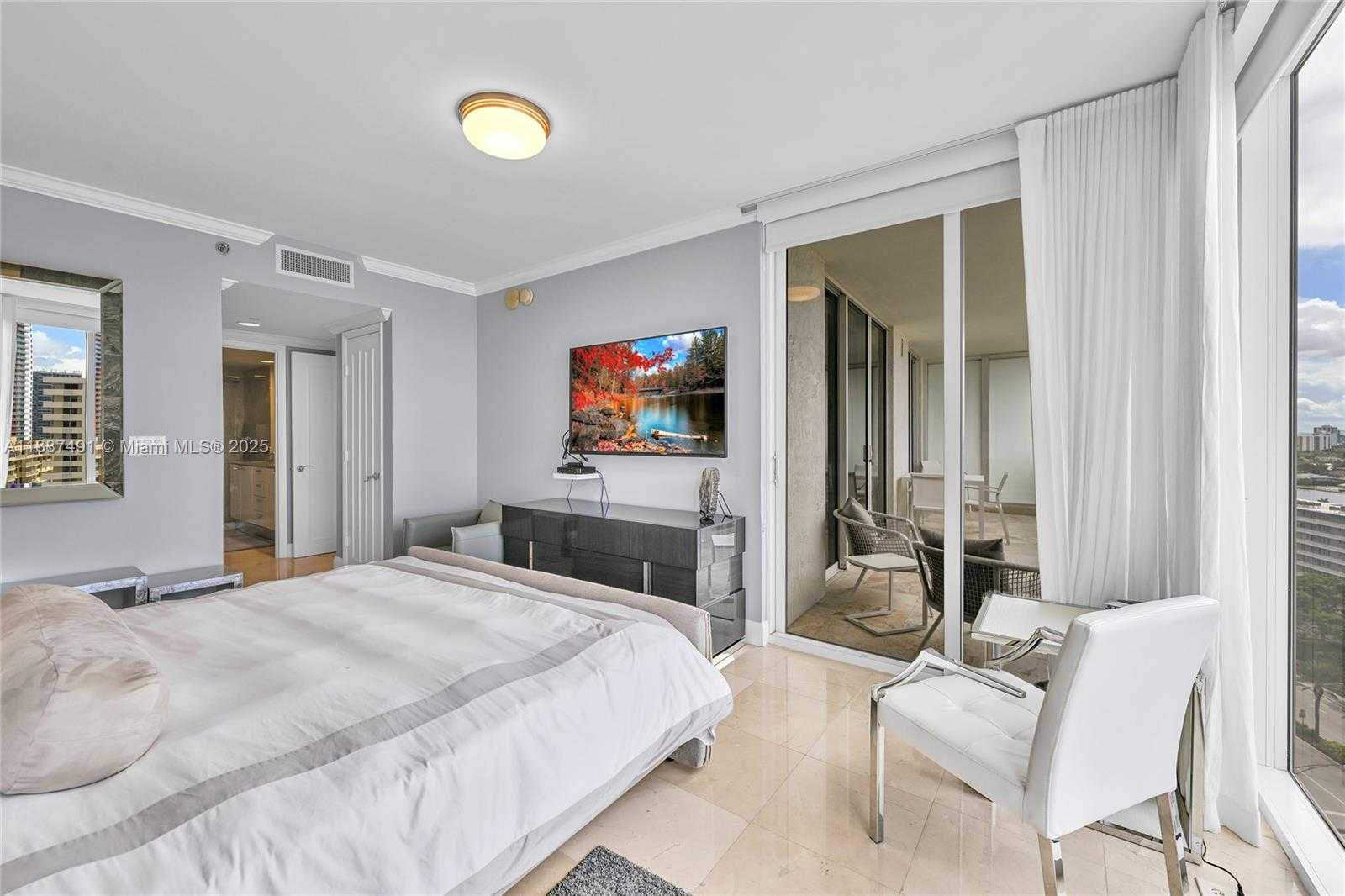 Small Image of 1850 SOUTH OCEAN DR #1507, Hallandale Beach Number 17