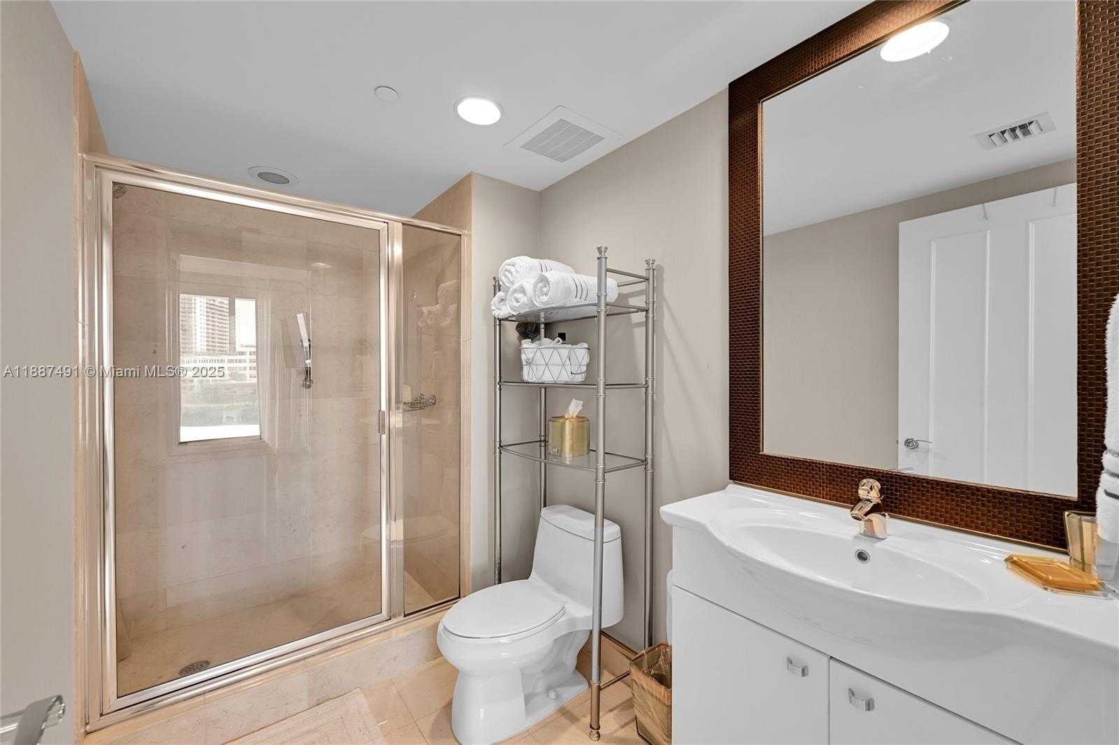 Small Image of 1850 SOUTH OCEAN DR #1507, Hallandale Beach Number 21