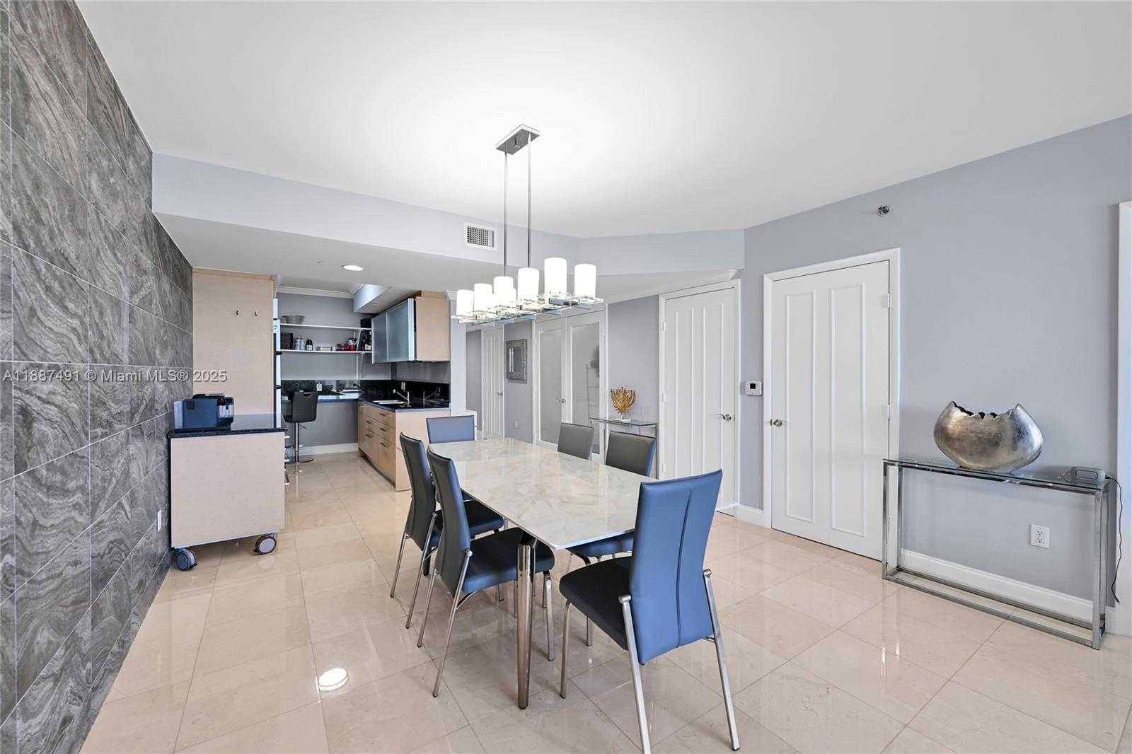 Small Image of 1850 SOUTH OCEAN DR #1507, Hallandale Beach Number 6