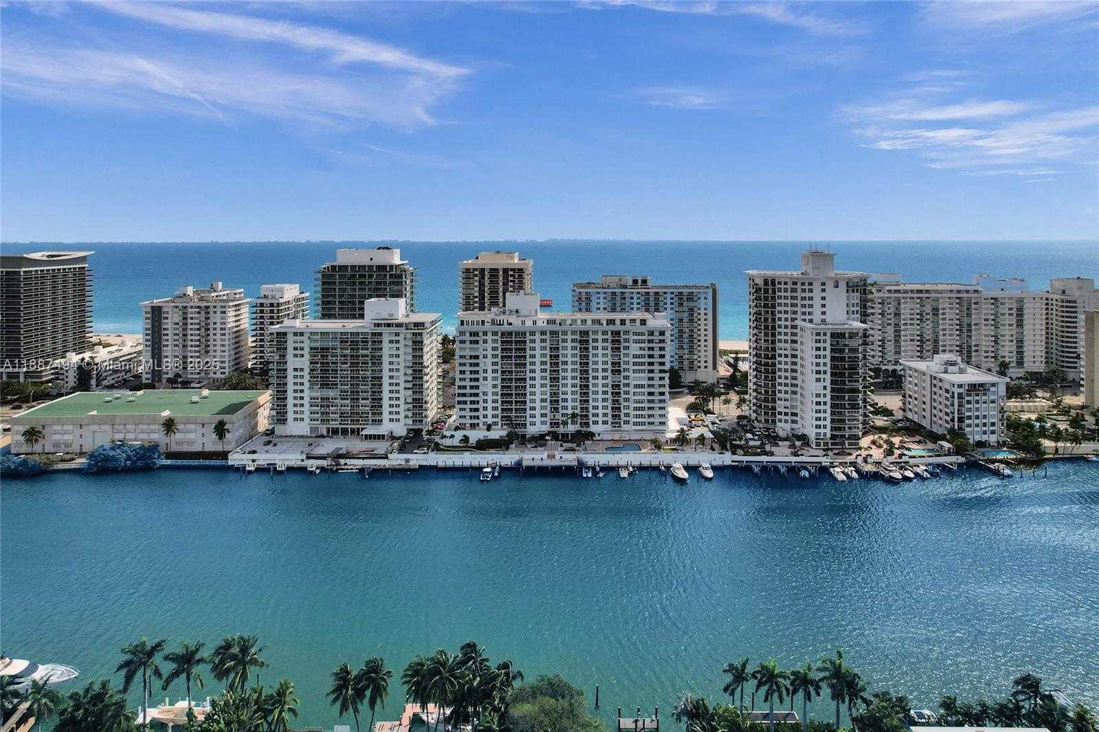 Small Image of 5700 COLLINS AVE #12E, Miami Beach Number 35