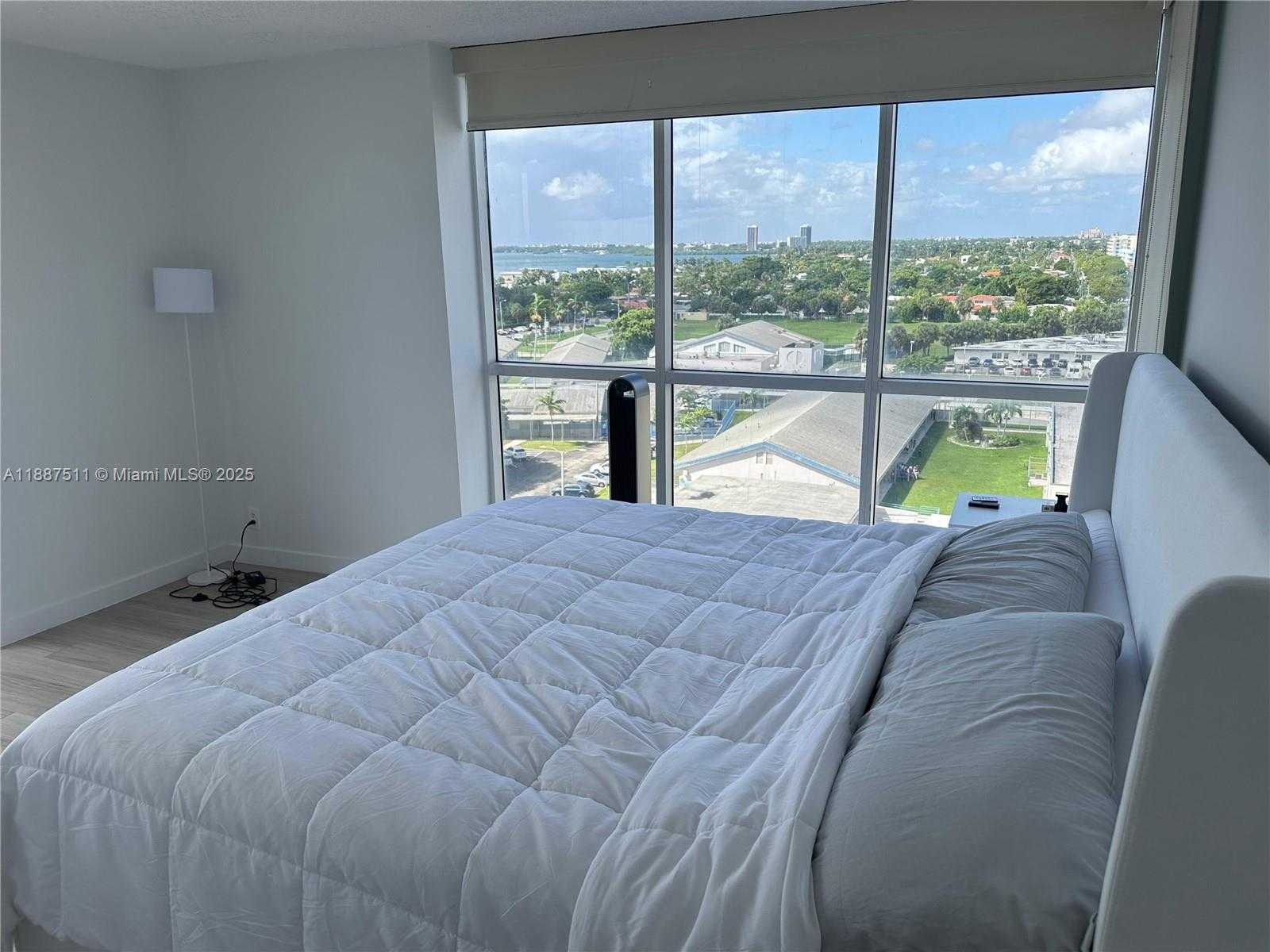Small Image of 7601 EAST TREASURE DR #1005, North Bay Village Number 3