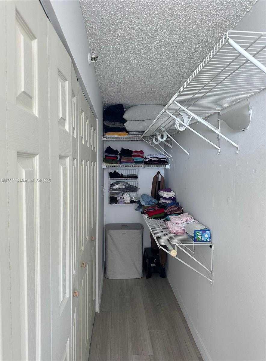 Small Image of 7601 EAST TREASURE DR #1005, North Bay Village Number 6