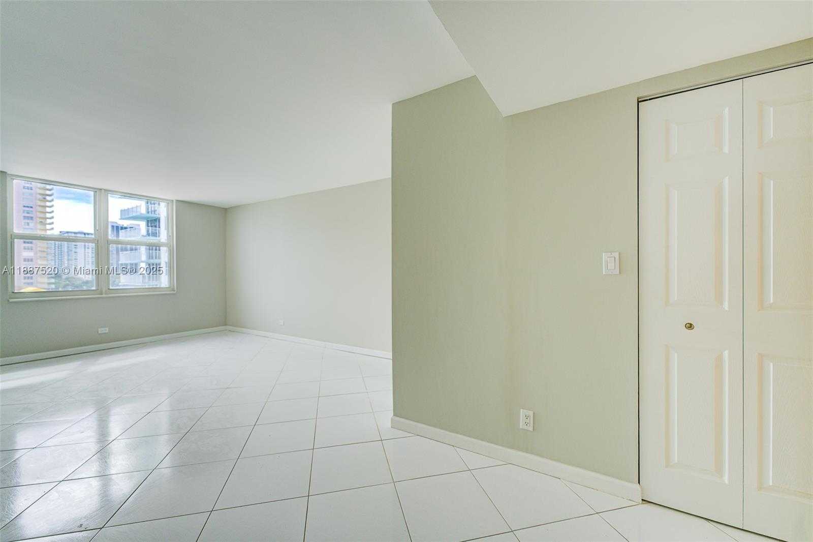 Small Image of 301 174TH ST #618, Sunny Isles Beach Number 23
