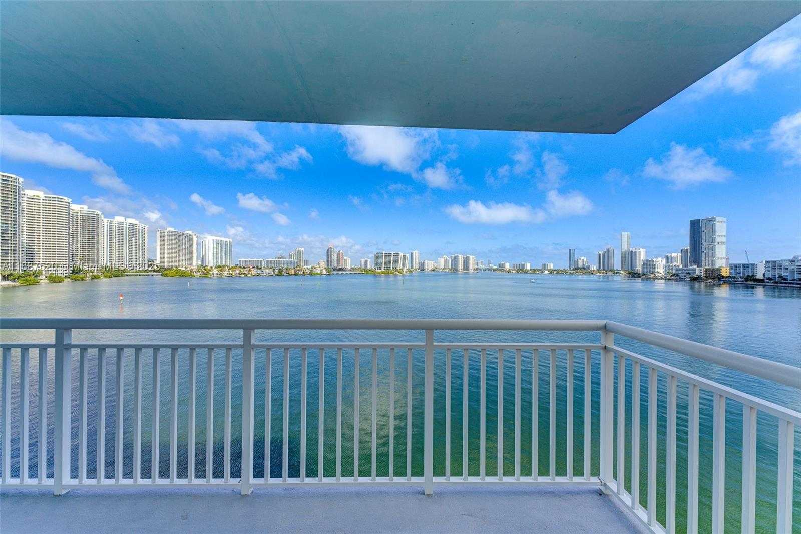 Small Image of 301 174TH ST #618, Sunny Isles Beach Number 6