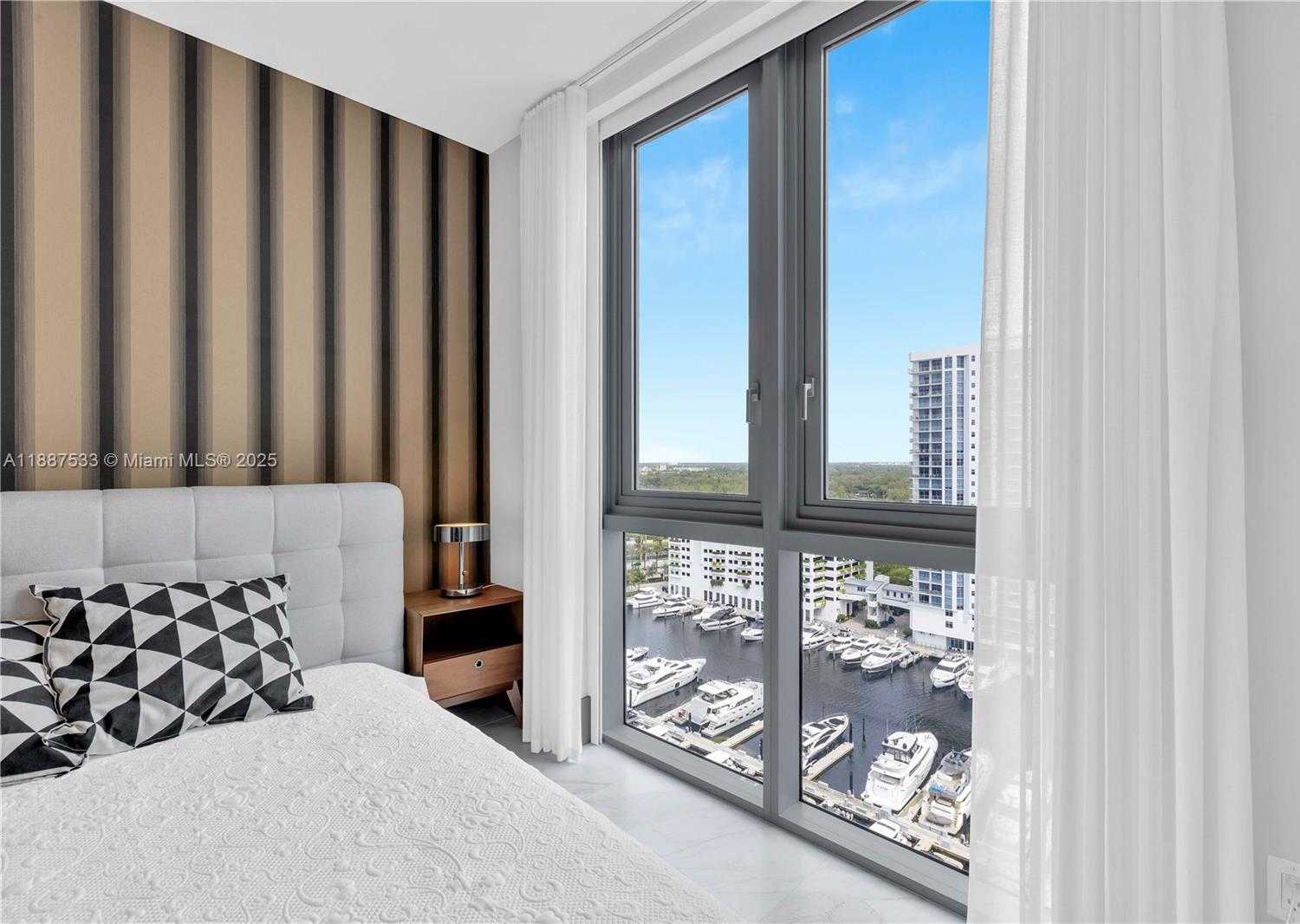Small Image of 17111 BISCAYNE BLVD #1709, North Miami Beach Number 23