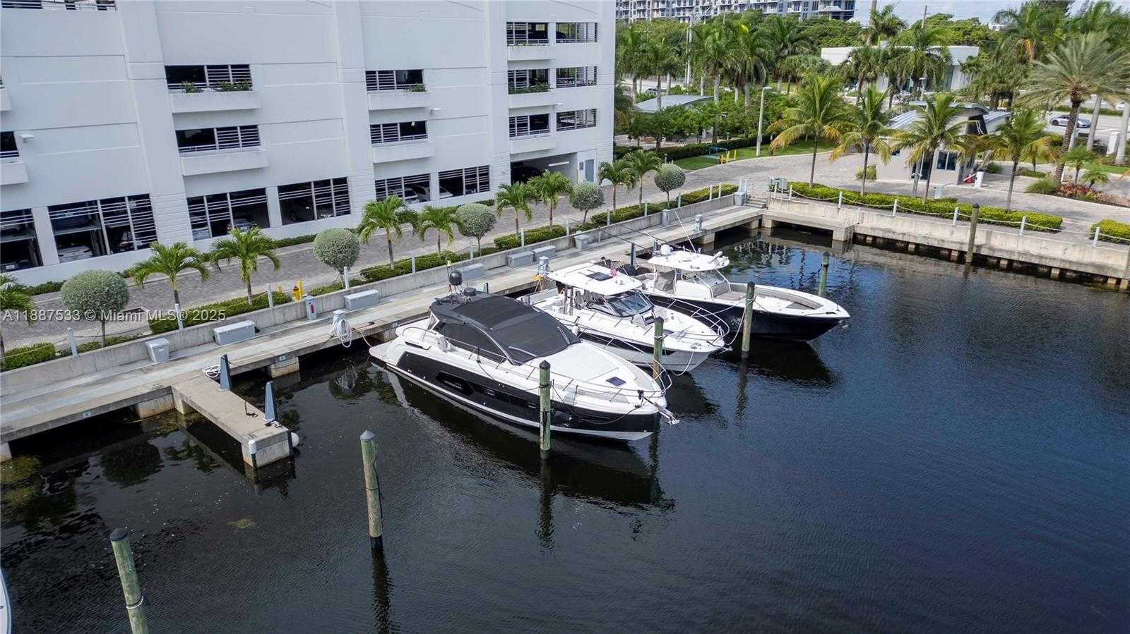 Small Image of 17111 BISCAYNE BLVD #1709, North Miami Beach Number 46