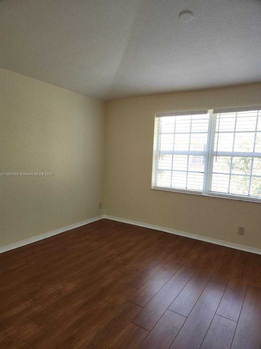 Small Image of 9166 NORTH WEST 40TH PL, Sunrise Number 17