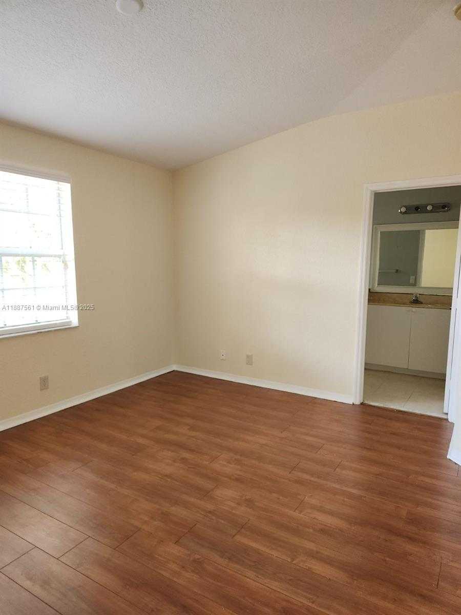 Small Image of 9166 NORTH WEST 40TH PL, Sunrise Number 24