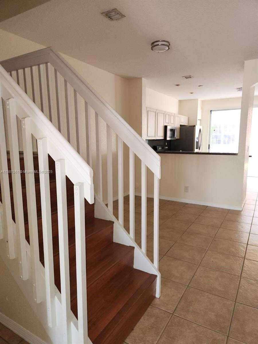 Small Image of 9166 NORTH WEST 40TH PL, Sunrise Number 3