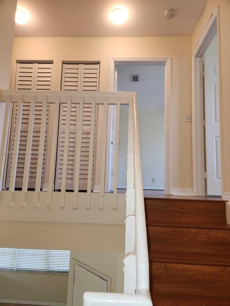 Small Image of 9166 NORTH WEST 40TH PL, Sunrise Number 30