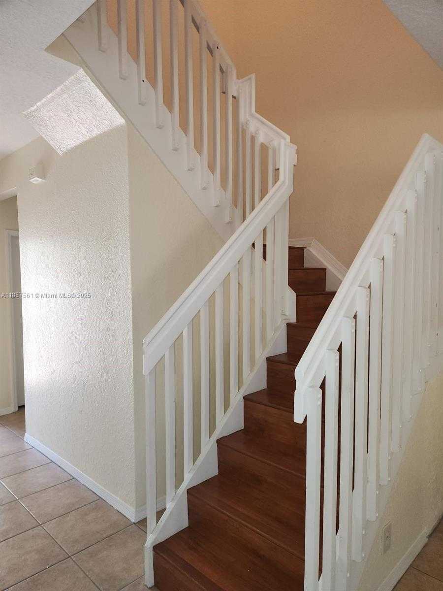 Small Image of 9166 NORTH WEST 40TH PL, Sunrise Number 31