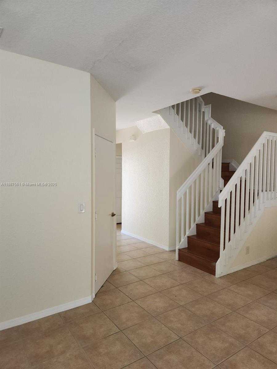 Small Image of 9166 NORTH WEST 40TH PL, Sunrise Number 34