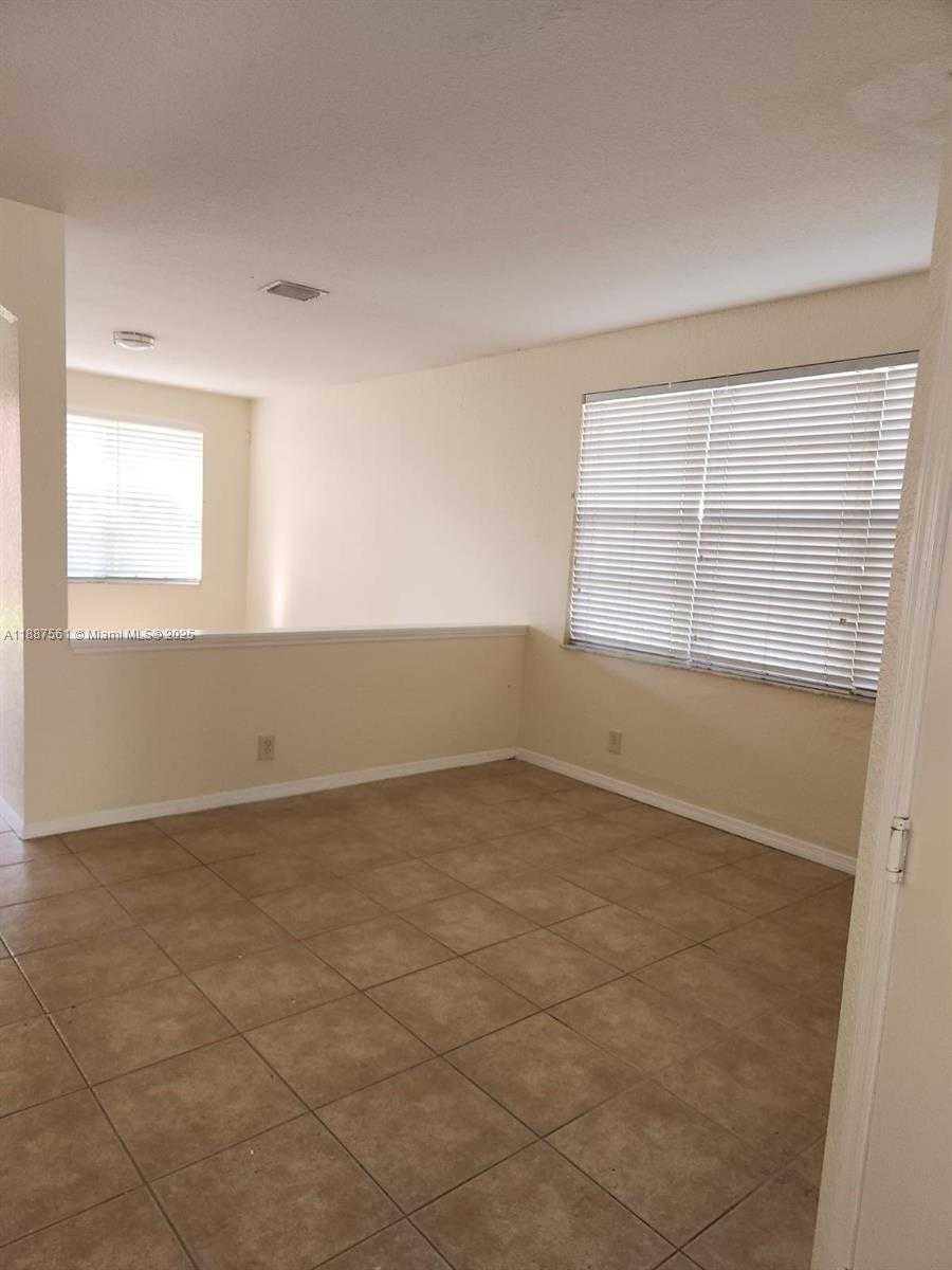 Small Image of 9166 NORTH WEST 40TH PL, Sunrise Number 36