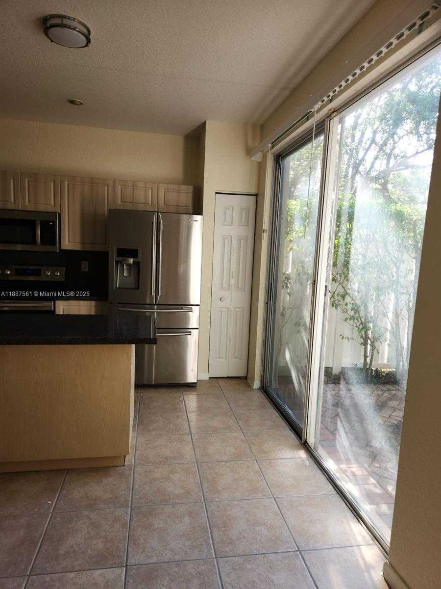 Small Image of 9166 NORTH WEST 40TH PL, Sunrise Number 7