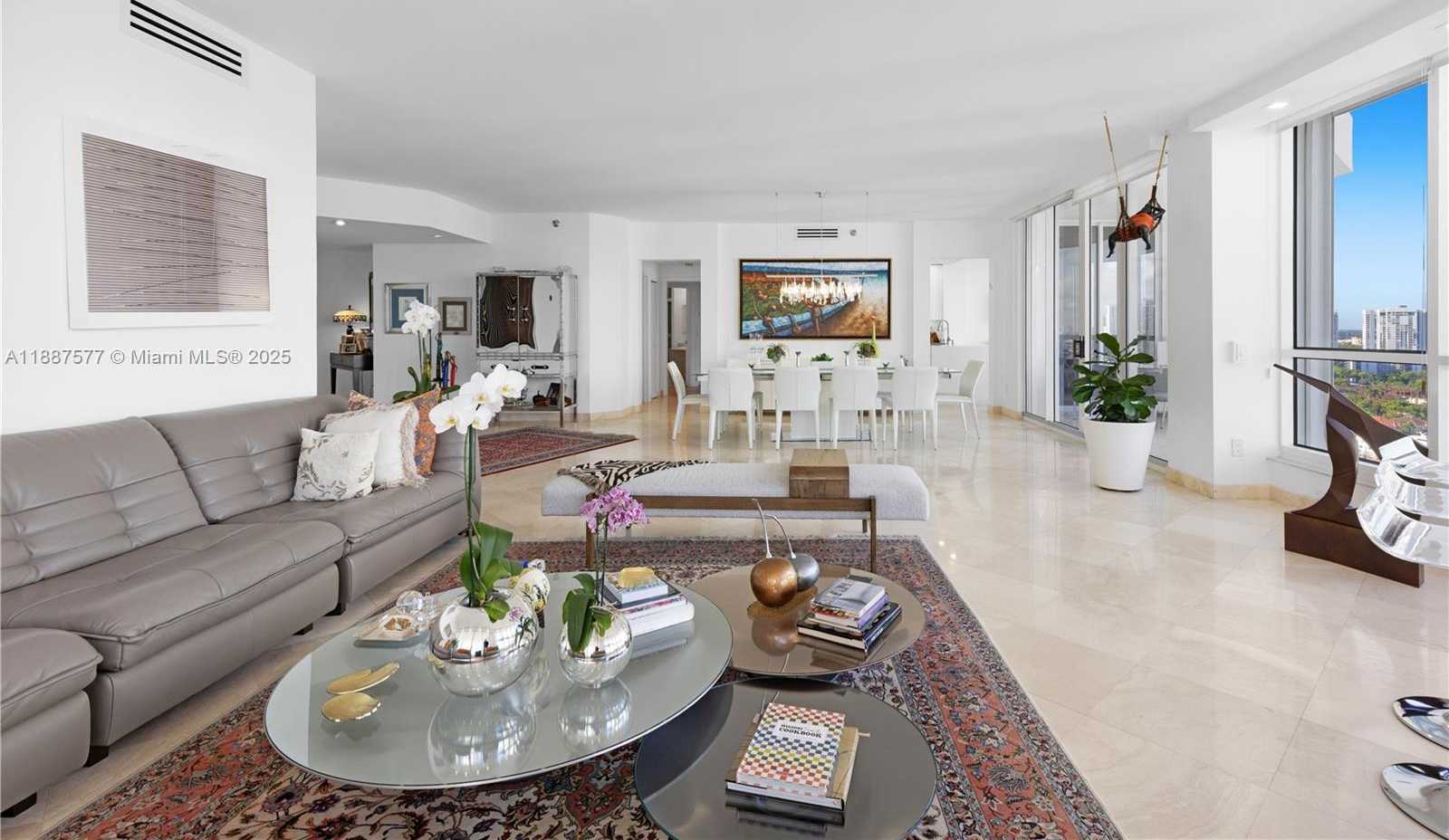 Small Image of 21150 POINT PL #1905, Aventura Number 11