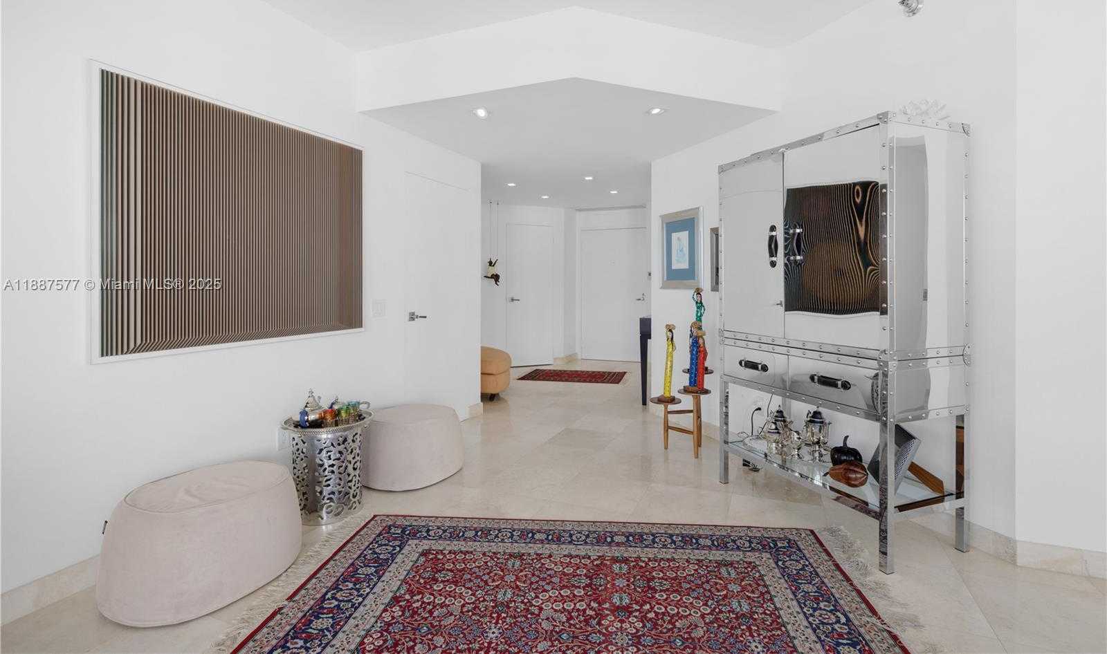 Small Image of 21150 POINT PL #1905, Aventura Number 12