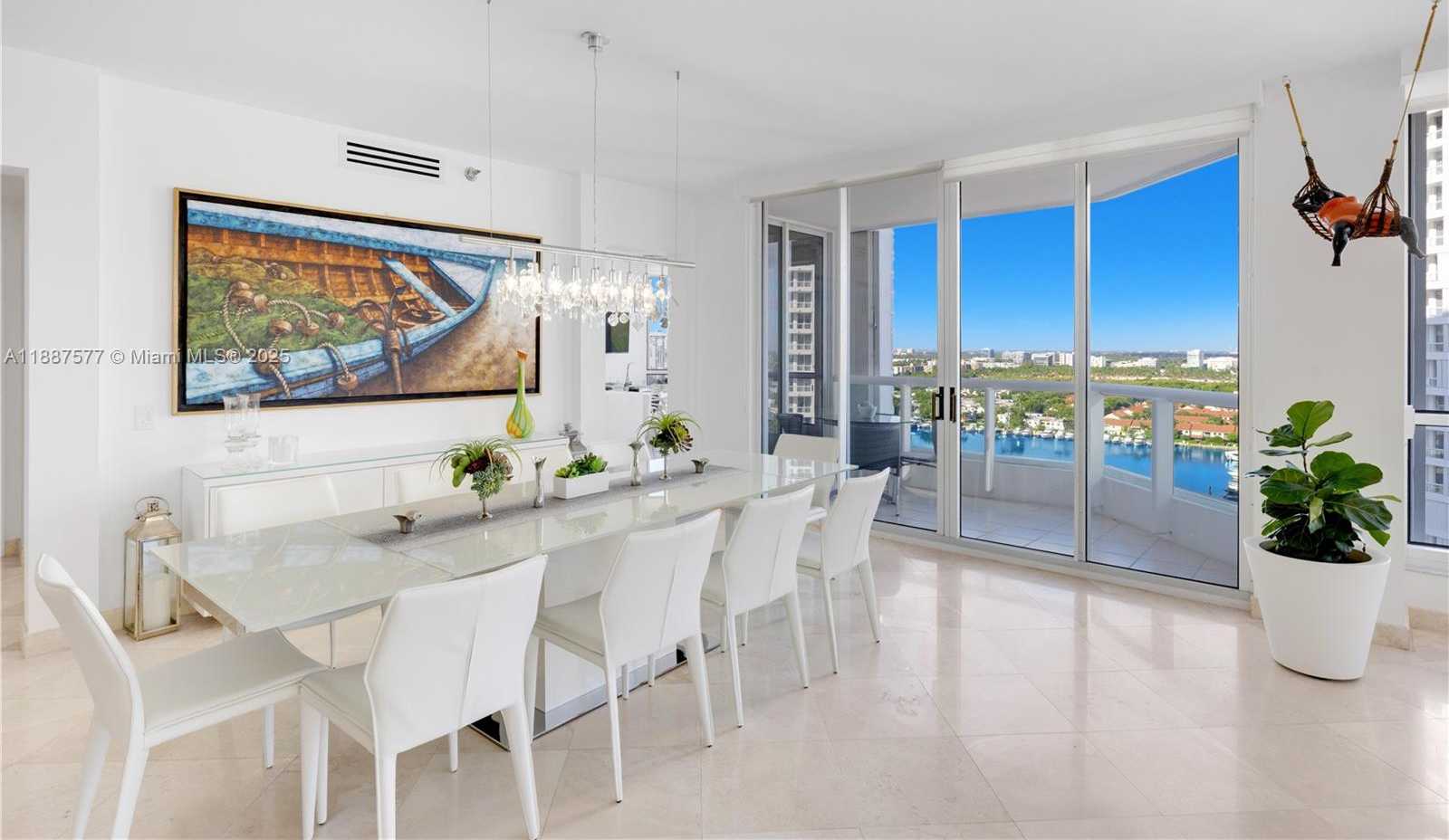 Small Image of 21150 POINT PL #1905, Aventura Number 3